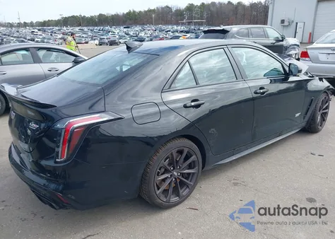 2026 Cadillac Ct4-V V-Series Blackwing Rwd z USA, uszkodzony, nr VIN 1G6D65RP0T0460005